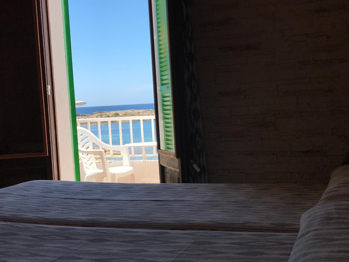 Hostal Restaurante Playa Colonia de Sant Jordi Екстер'єр фото